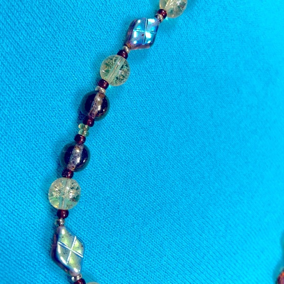 18” multicolored bead necklace with silver tone toggle closure - Picture 2 of 2